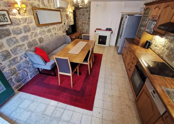 Authentico Deluxe Stari Grad